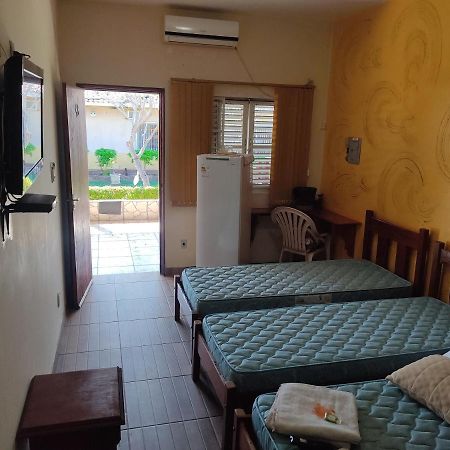 Hotel Pesqueiro Anzol De Ouro Ladário Esterno foto