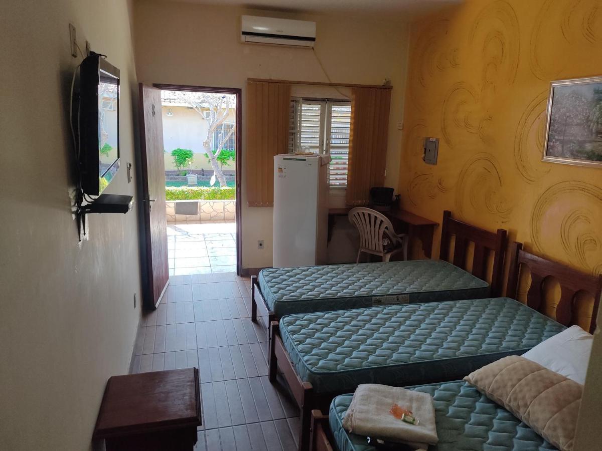 Hotel Pesqueiro Anzol De Ouro Ladário Esterno foto